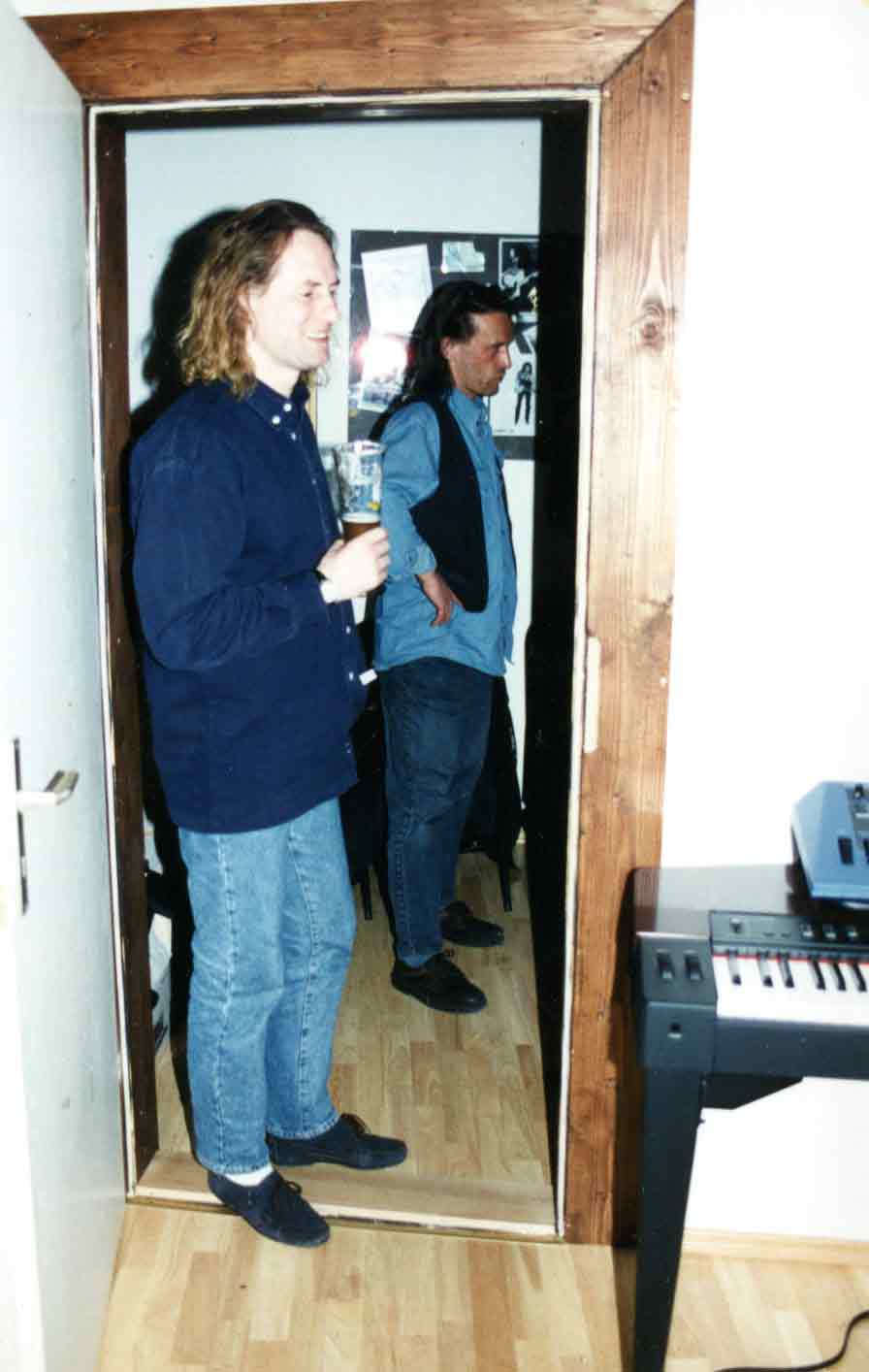 Fun Report Studio: opening party, Joe Walker and Georg Neidl, Laufen 1997