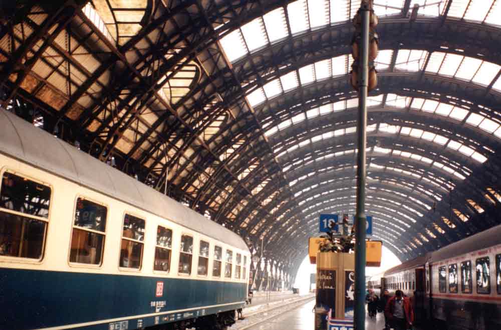 arriving at Milano, 1998